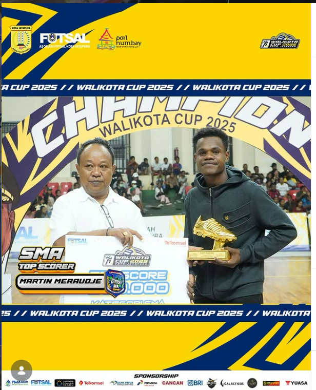 🥇 TOP SCORER – MARTIN MERAUDJE SMKN 5 Jayapura mencetak bintang!