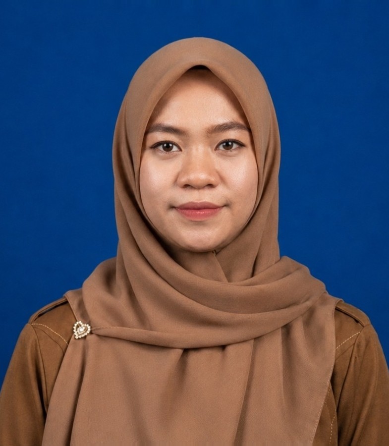 Nadila Larajina, S.I.Kom